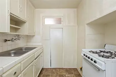 1437 Bonnie Brae Street, Los Angeles, CA 90006 - Photo 10