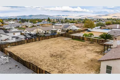 21266 Colombard, Apple Valley, CA 92308 - Photo 60