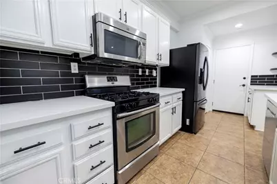 1864 Siena Court, Riverside, CA 92501 - Photo 8