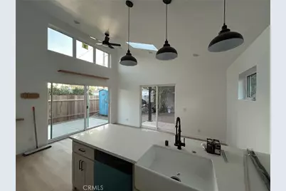 16124 San Fernando Mission Boulevard, Granada Hills, CA 91344 - Photo 2