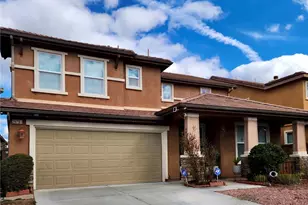 29754 Maxmillian, Murrieta, CA 92563 - Photo 2