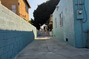 351 E 92nd, Los Angeles, CA 90003 - Photo 2