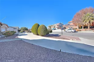 19149 Catalina, Apple Valley, CA 92308 - Photo 6