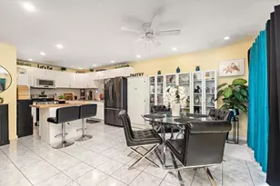 11612 Cimarron Ave, Hawthorne, CA 90250 - Photo 2