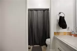 39 Pine Via Ave, Anaheim, CA 92801 - Photo 24