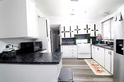 19025 Joshua, Adelanto, CA 92301 - Photo 8