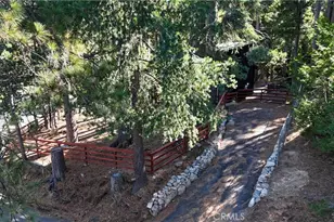 610 Clubhouse, Twin Peaks, CA 92391 - Photo 36