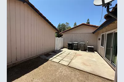 1053 Border Avenue, Corona, CA 92882 - Photo 20