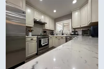 1053 Border Avenue, Corona, CA 92882 - Photo 12