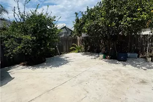 7411 Elsie, Los Angeles, CA 90001 - Photo 22