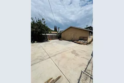 7411 Elsie, Los Angeles, CA 90001 - Photo 20