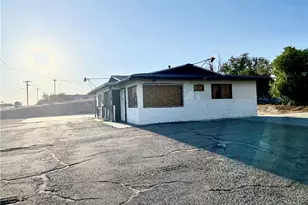 15720 Mojave Dr, Victorville, CA 92394 - Photo 4
