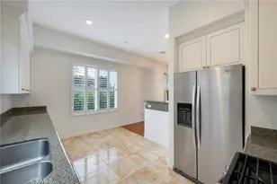 5027 Colfax Ave, Valley Village, CA 91601 - Photo 10