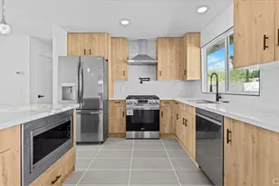 2384 E Rogers Rd, Palm Springs, CA 92262 - Photo 8