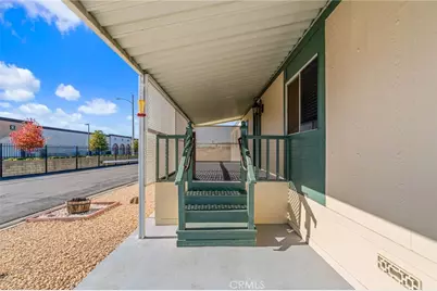 1895 W Devonshire Avenue #74, Hemet, CA 92545 - Photo 4