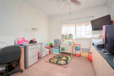 2535 Mercedes, Highland, CA 92346 - Photo 20