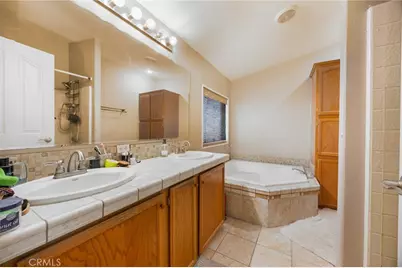 24090 Juniper Hills, Homeland, CA 92548 - Photo 14