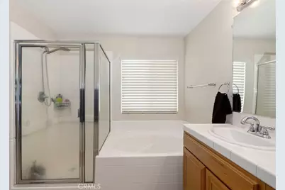 13796 Starshine, Victorville, CA 92392 - Photo 32