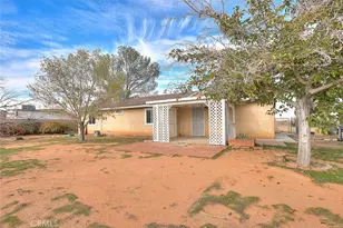 22133 Thunderbird, Apple Valley, CA 92307 - Photo 18