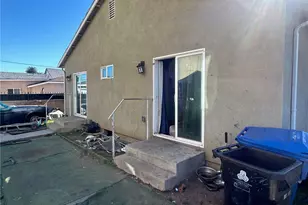 655 W 113th, Los Angeles, CA 90044 - Photo 6
