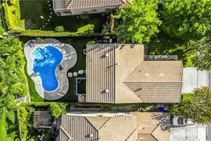 16294 Los Coyotes, Fontana, CA 92336 - Photo 46