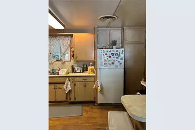 301 E Foothill Boulevard #24, Pomona, CA 91767 - Photo 10