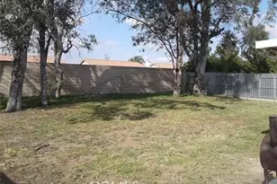 15308 Holly Dr, Fontana, CA 92335 - Photo 6