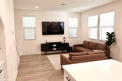 16064 Jamie Lane #3, Fontana, CA 92336 - Photo 4