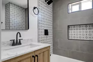 3515 S Norton Ave, Los Angeles, CA 90018 - Photo 38