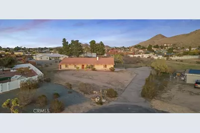 16043 Saint Timothy Road, Apple Valley, CA 92307 - Photo 38