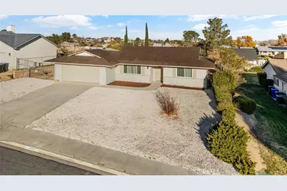 14208 Apple Creek, Victorville, CA 92395 - Photo 4