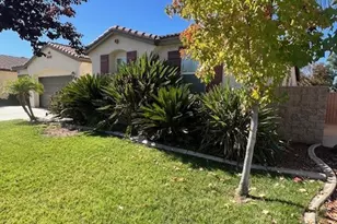 27299 Stonehurst Dr, Menifee, CA 92585 - Photo 4