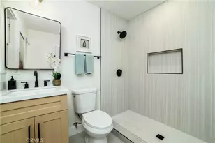 748 N Kenmore, Los Angeles, CA 90029 - Photo 28