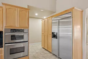 11385 Oak Ridge, Oak Hills, CA 92344 - Photo 36