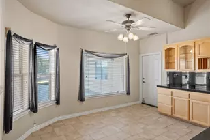 11385 Oak Ridge, Oak Hills, CA 92344 - Photo 64