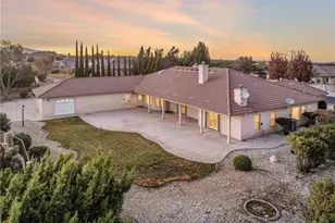 11385 Oak Ridge, Oak Hills, CA 92344 - Photo 6