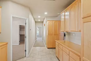 11385 Oak Ridge, Oak Hills, CA 92344 - Photo 22