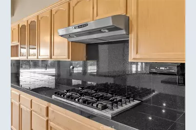 11385 Oak Ridge, Oak Hills, CA 92344 - Photo 24