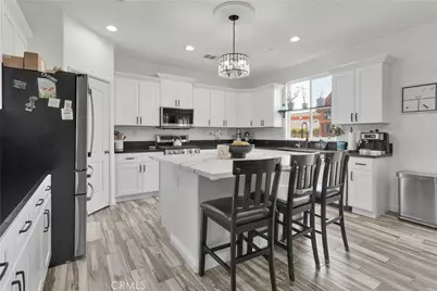 13458 Snowdrop Court, Victorville, CA 92394 - Photo 6