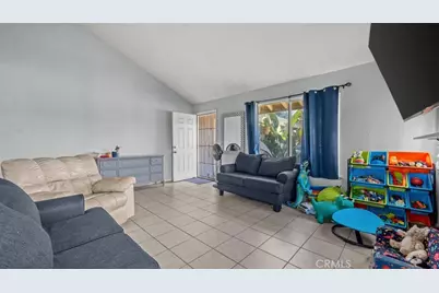 315 S Dallas, San Bernardino, CA 92410 - Photo 6