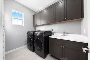 115 Frame, Irvine, CA 92618 - Photo 44
