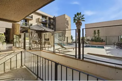 7320 Hawthorn Avenue #108, Los Angeles, CA 90046 - Photo 32