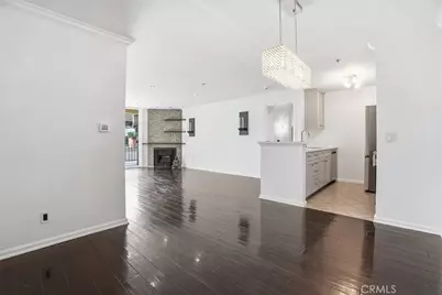 7320 Hawthorn Avenue #108, Los Angeles, CA 90046 - Photo 16