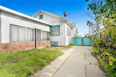 4239 South Raymond Avenue, Los Angeles, CA 90037 - Photo 32