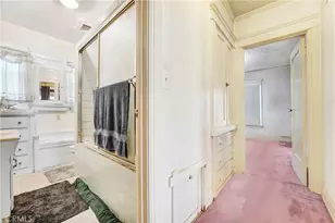 4239 S Raymond Ave, Los Angeles, CA 90037 - Photo 16