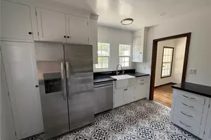 2201 Avon, Los Angeles, CA 90026 - Photo 8