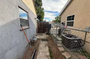 7474 Elmwood, San Bernardino, CA 92410 - Photo 14