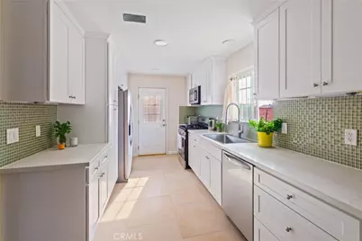 10092 Bernadette, Buena Park, CA 90620 - Photo 2