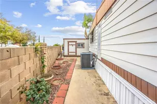 626 N Dearborn Street, Redlands, CA 92374 - Photo 30