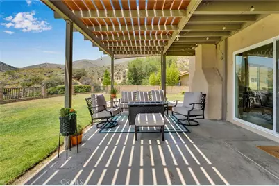 3074 Mountain Top, Highland, CA 92346 - Photo 26